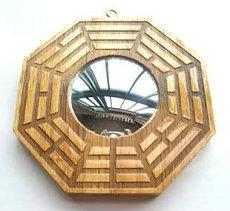 属相为龙的可以和属相为蛇的出嫁吗属蛇属龙婚姻(属相为龙和属相为蛇的爱情婚姻怎样)