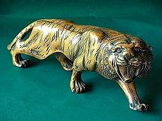 白羊男求婚的方式爱情白羊座婚姻(白羊男想娶你的表现)