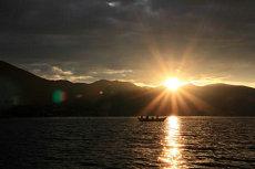 人要嫁于谁是命里已经定好的婚姻夫妻吵架(人嫁于谁是还是不是命里已经定好的)